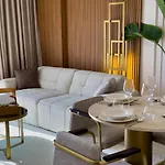 Qoople Legend 37 A-35 With A Private Apartamento *