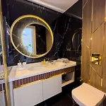 Apartment Qoople Legend 37 A-35 With A Private *
